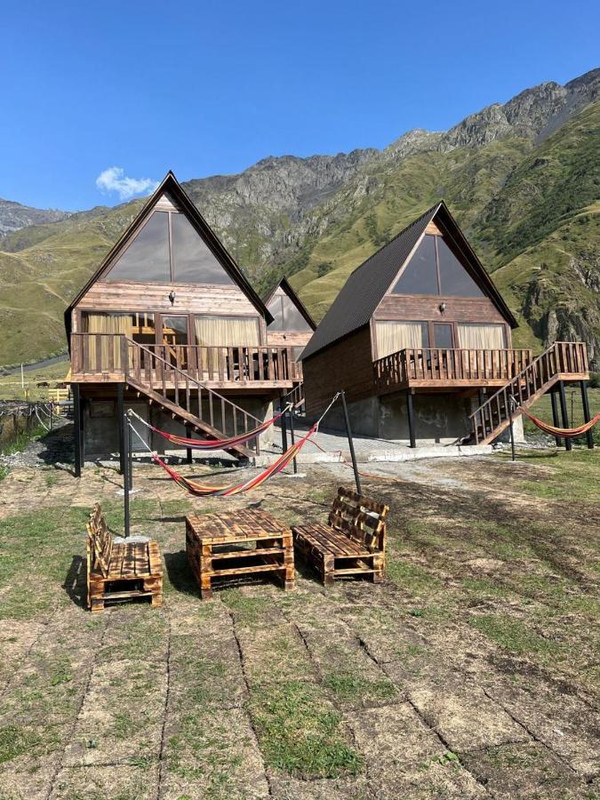 Kazbegi 4 Side Cottages Extérieur photo